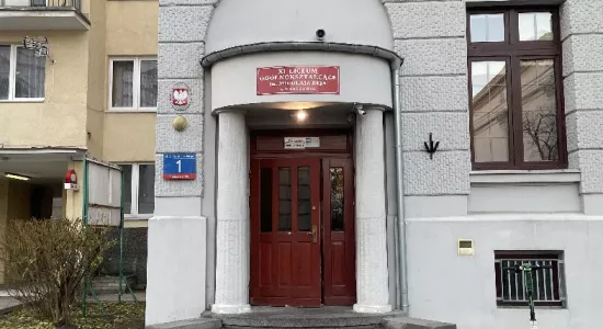Budynek XI LO im. M. Reja w Warszawie
